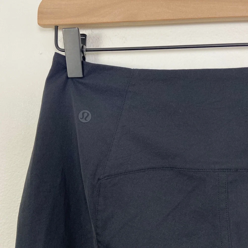 Lululemon Women's‎ 26 Zip Pleated Cropped Pants Woven Business Casual Career
